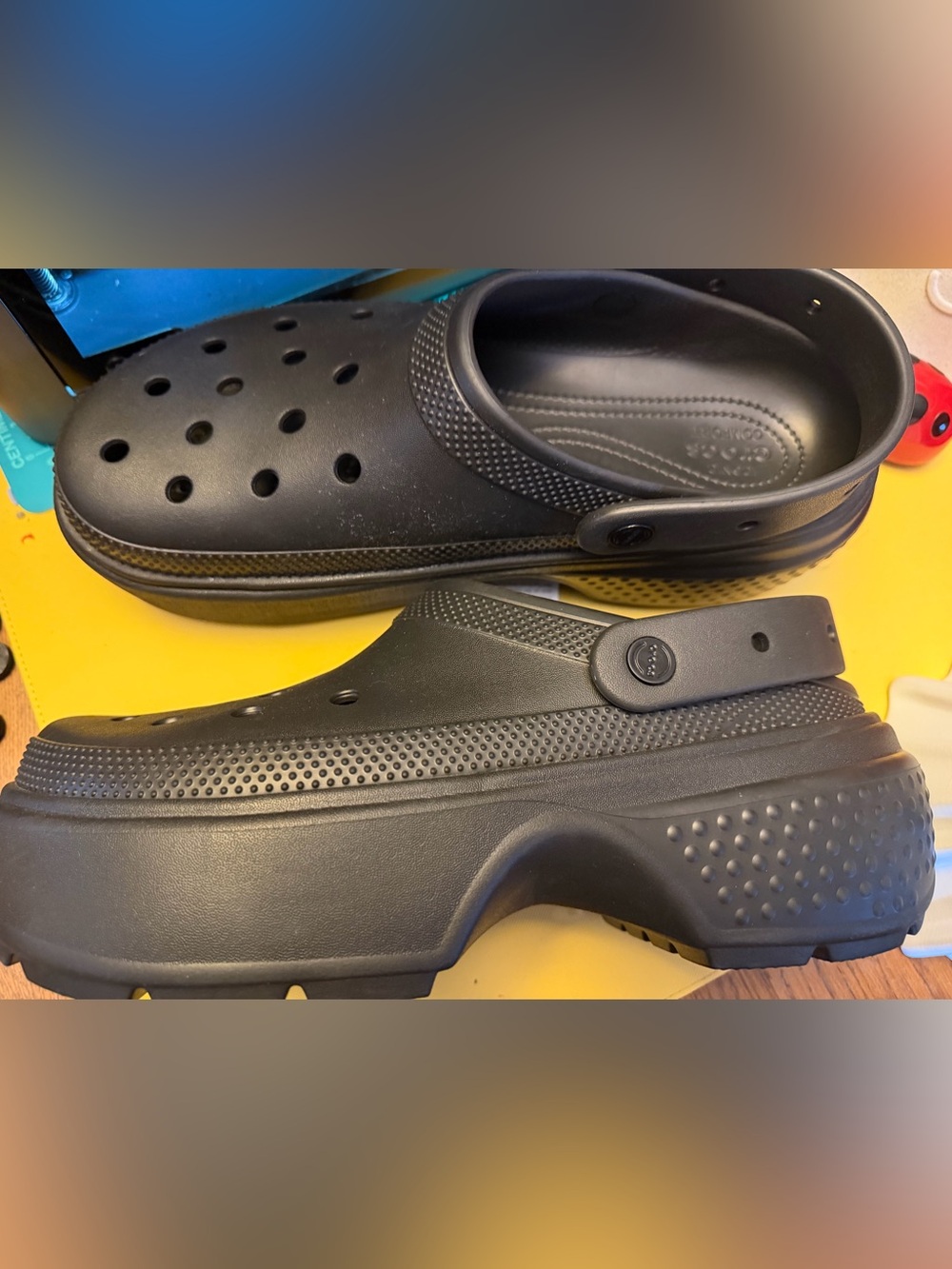 Black Croc stomp men’s size 13 clogs! New with tags!